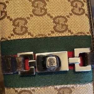 Gucci Wallet !! Not use it anymore!!